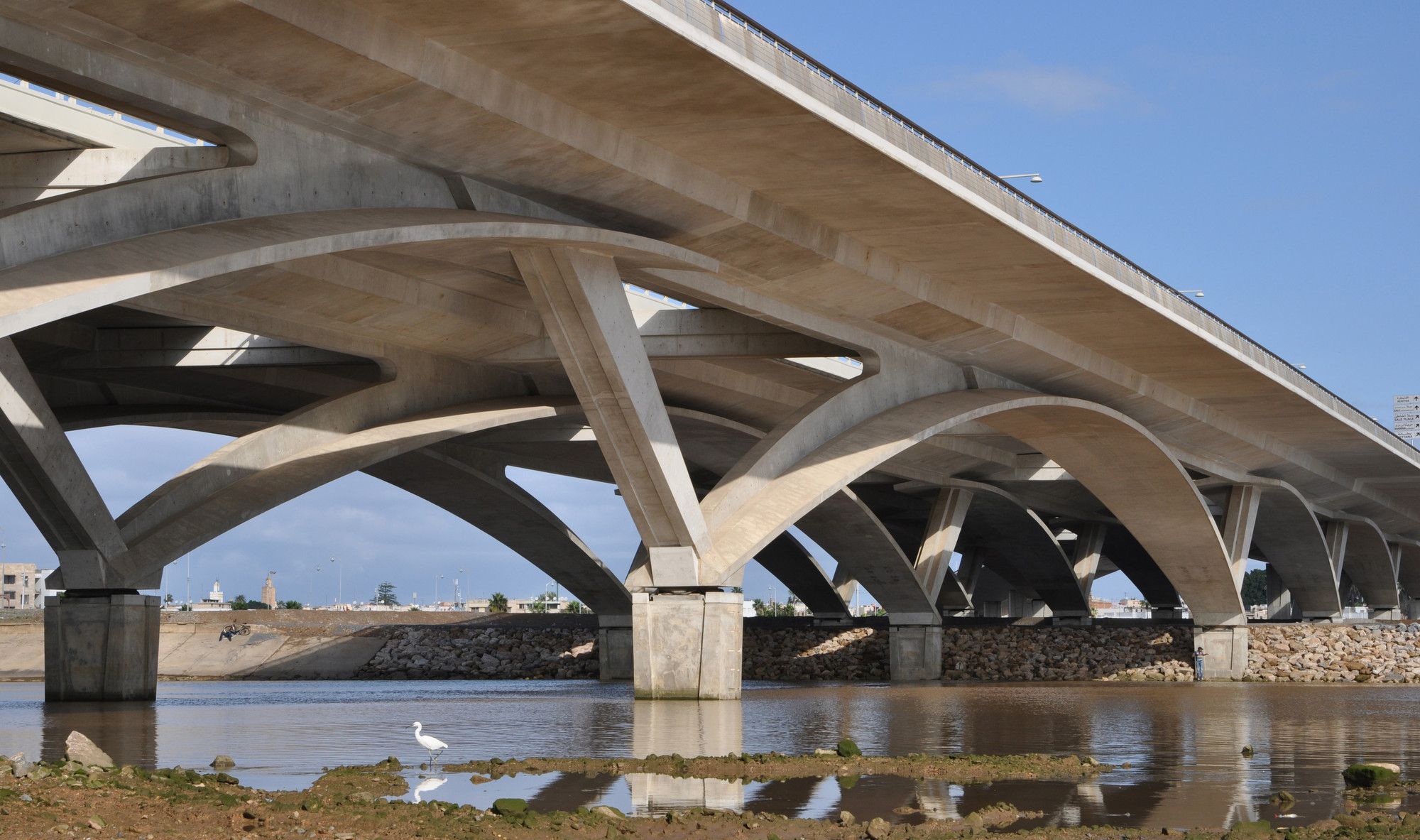 Опоры арочного моста