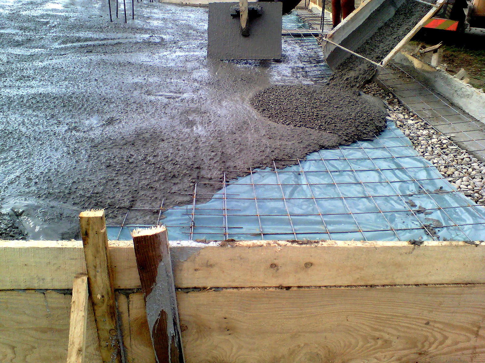 Заливка бетона