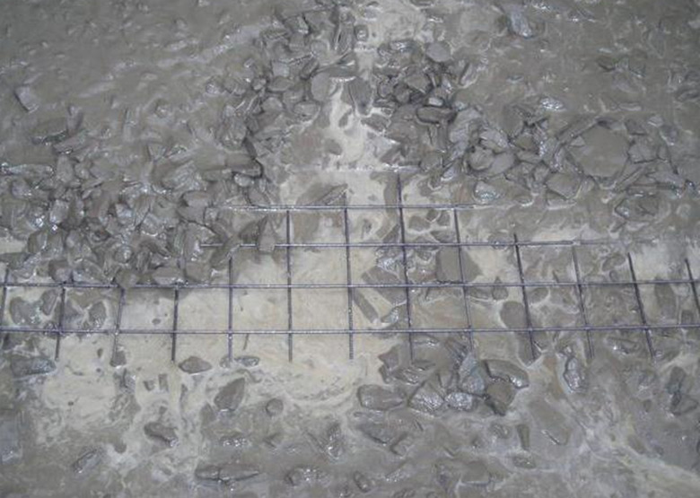 Какие повреждения может нанести бетону дождь