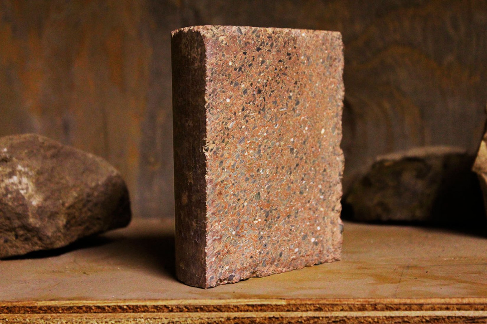 Геополимерный гранитный бетон